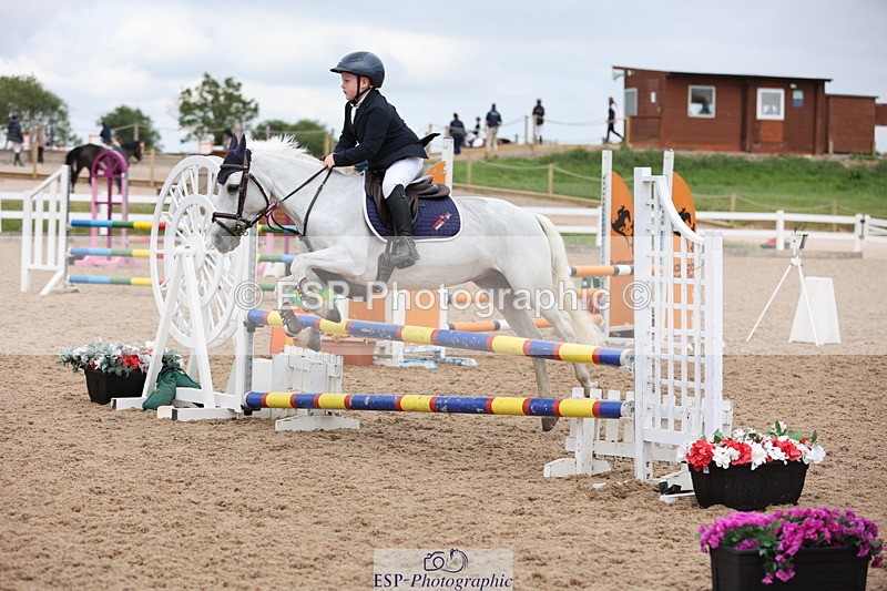 240630A-175657-16226 - Cls 28 Stepping Stones 128cm + 138cm