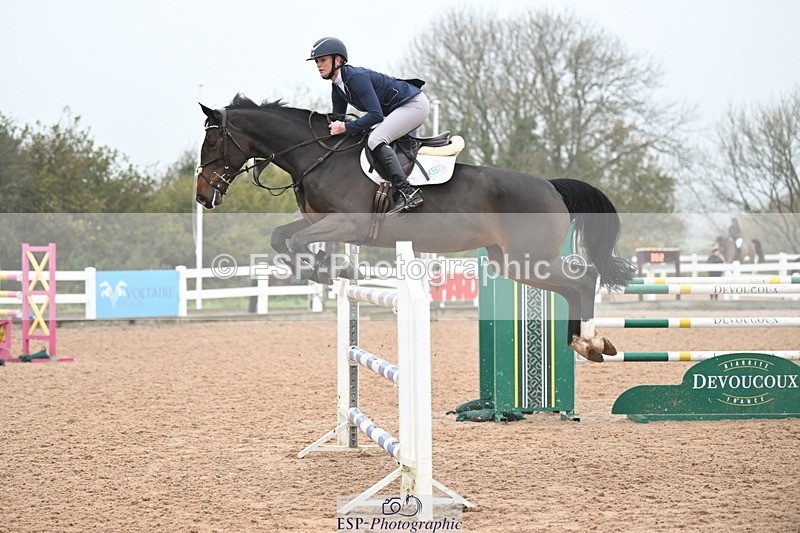 241102A-122337-04542 - SAT Cls 15 Foxhunter and 1.20m Open