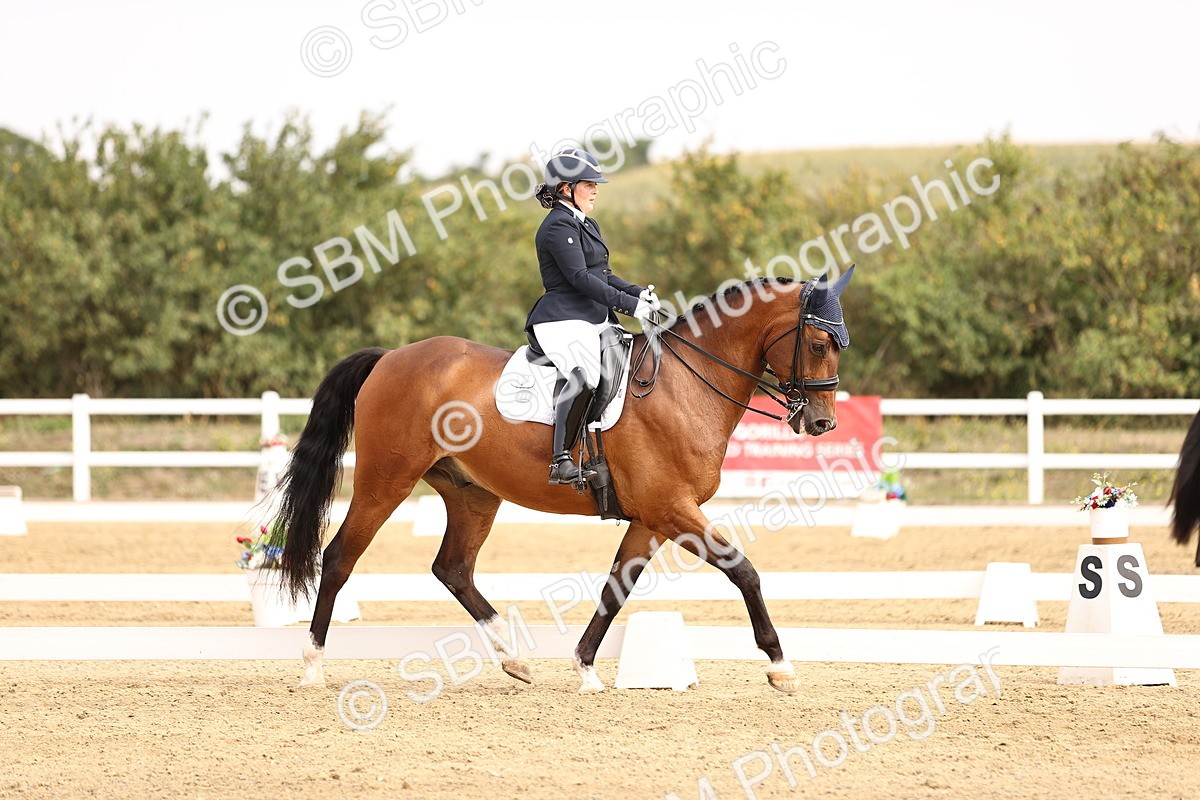 SBM_012888 - Class 2 - Advanced Medium 5 - 10.35-11.55