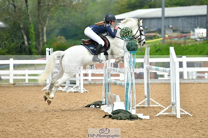 230514A-131611-02911 - Cls 25 Pony Foxhunter & 1.10m Open