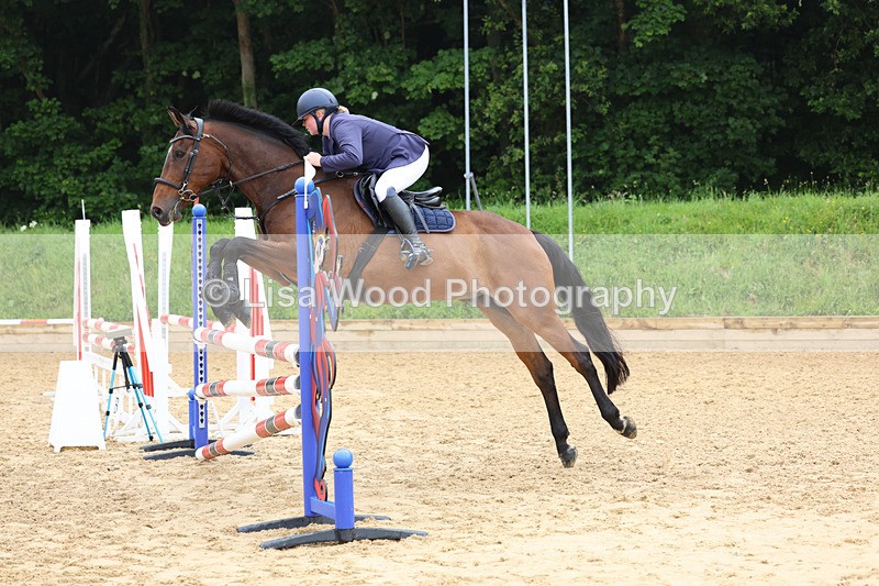 3E7A5573 - Class 4: Senior British Novice/90cm open