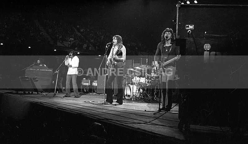 THE MOODY BLUES - M..