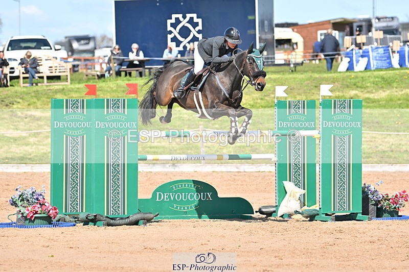 240420A-140742-11618 - Cls 7, 2 Star Medium Tour 1.35m