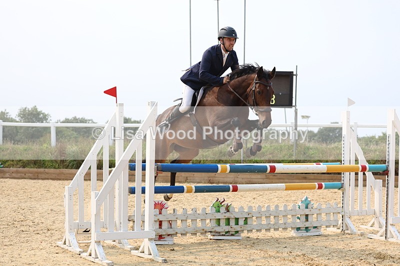 3E7A2680 - Class 9: Senior 1.15m Open
