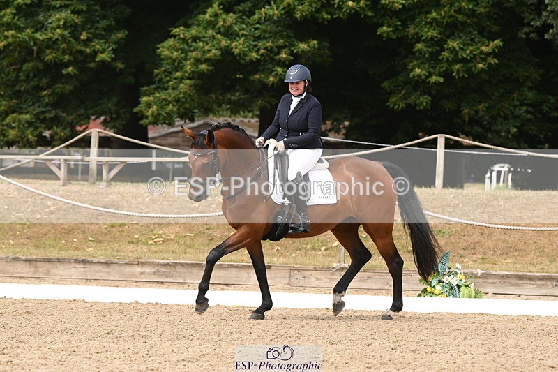 250719A-104934-04040 - 134-Carly.Moore-Taylors.Park.De'.Debutant