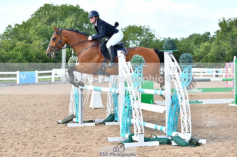 230819A-160053-01090 - Cls 33 1.05m Amateur Qualifier