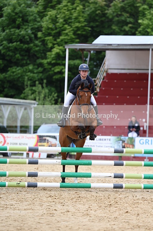 3E7A6384 - Class 4: Senior British Novice/90cm open