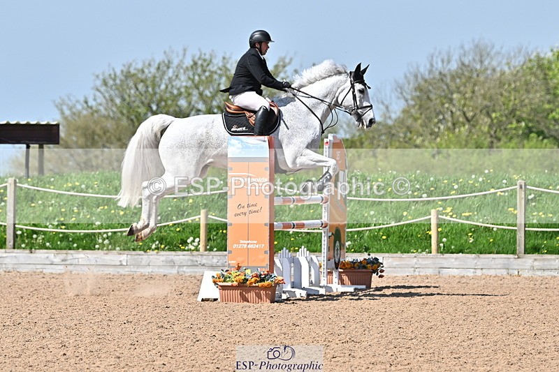 240509A-112235-01142 - Cls 9 Snr 1.20m Open