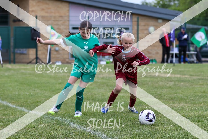 1DX31635 - Covingham Park V Tadpole Farm