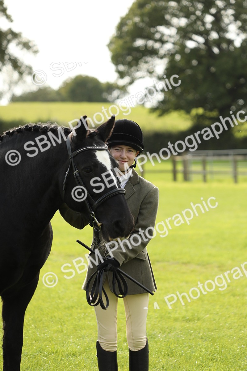 SBM_68722 - S40 - Junior Handler 9-12 Years