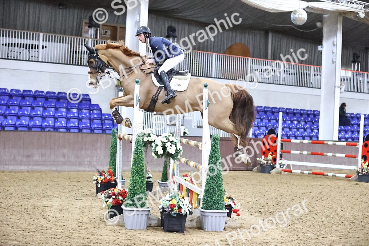 SBM_010113 - Class 25 - Equestrian Senior Foxhunter 1.20m