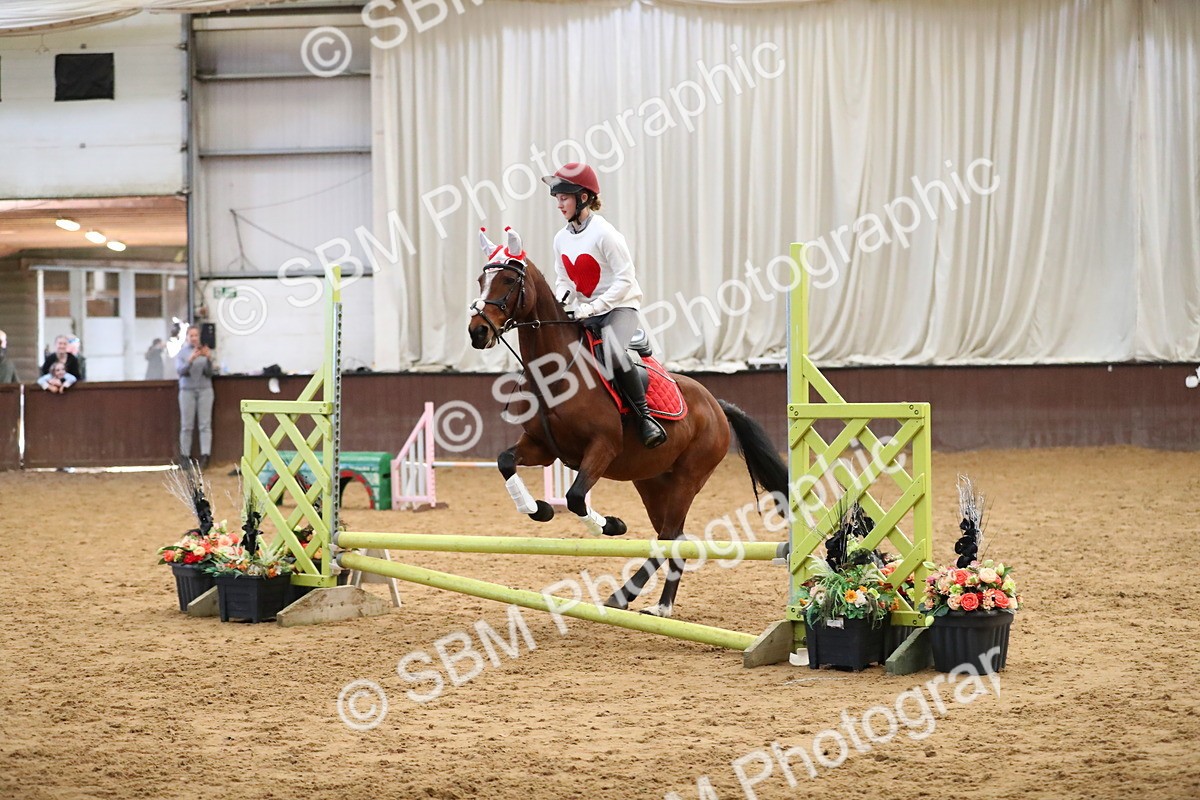 SBM_001830 - Class 3 - Horse & Hound
