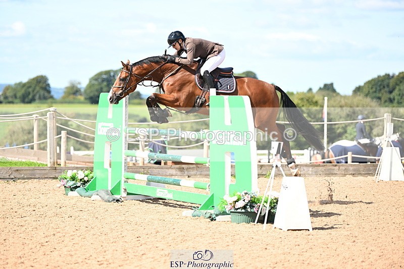 240913A-124227-04407 - Cls 15 Snr Foxhunter