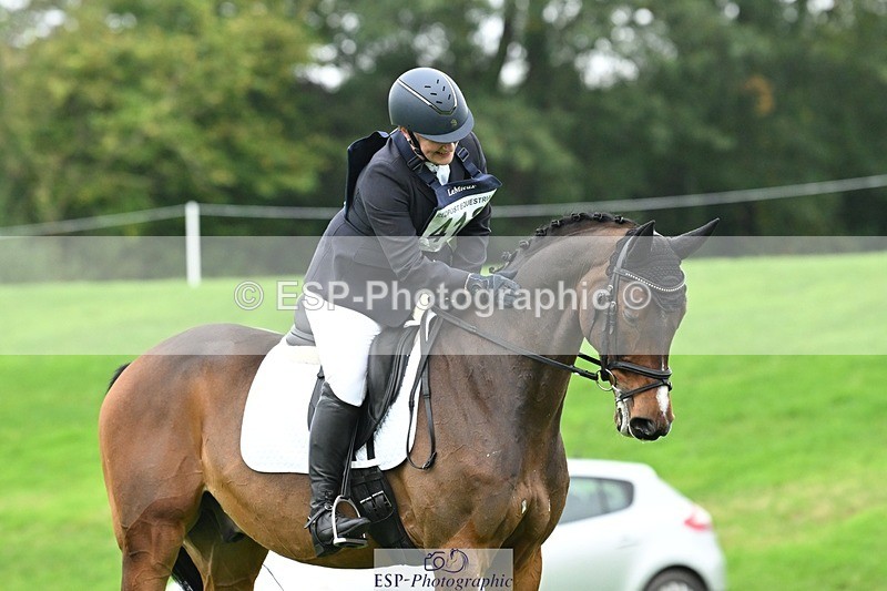 241024-141103-04434 - 413-Sophie.Westmore-CALCOURT.LEONARDO