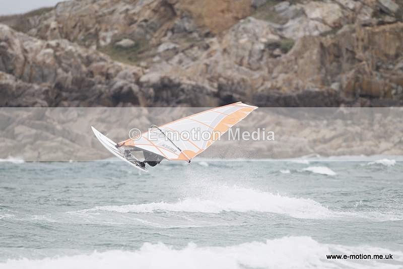 WS 020510-22 - Windsurfing