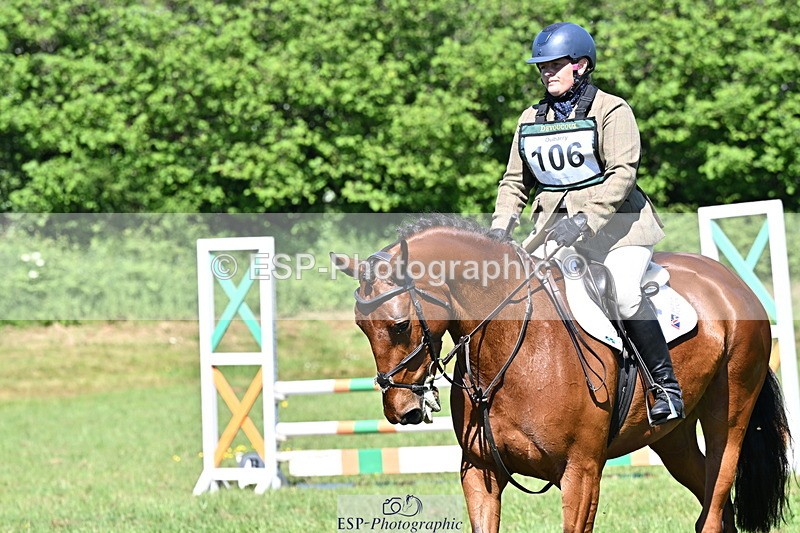 250522B-104144-01627 - 106-THE.CHAMPAGNE.LADY-Charlotte.Rowe