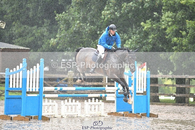 230714-114633-30143 - Cls 80 Snr Disco & 1.00m Open