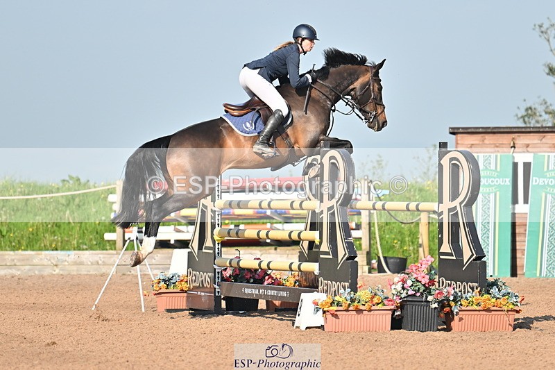 240512A-084048-16462 - Cls 47 Snr 1.20m Open