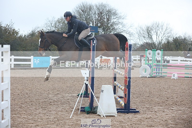 231112A-104206-03403 - Cls 17 Blue Chip Novice Winter Qualifier