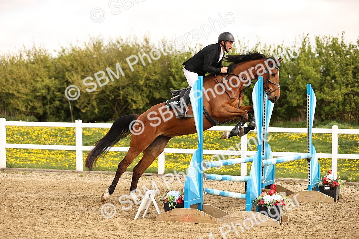 SBM_5120 - Class 9 - Senior British Novice - 90cm
