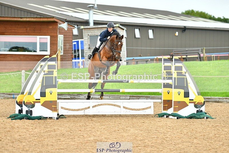 230805A-121054-00352 - Cls 3 Snr Foxhunter & 1.20m Open