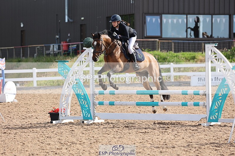 240629A-084312-02677 - Cls 16 British Novice and 80cm Open