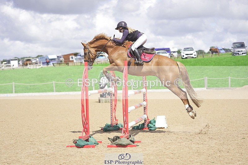 230806A-131326-02163 - Cls 14 Snr Foxhunter & 1.20m Open