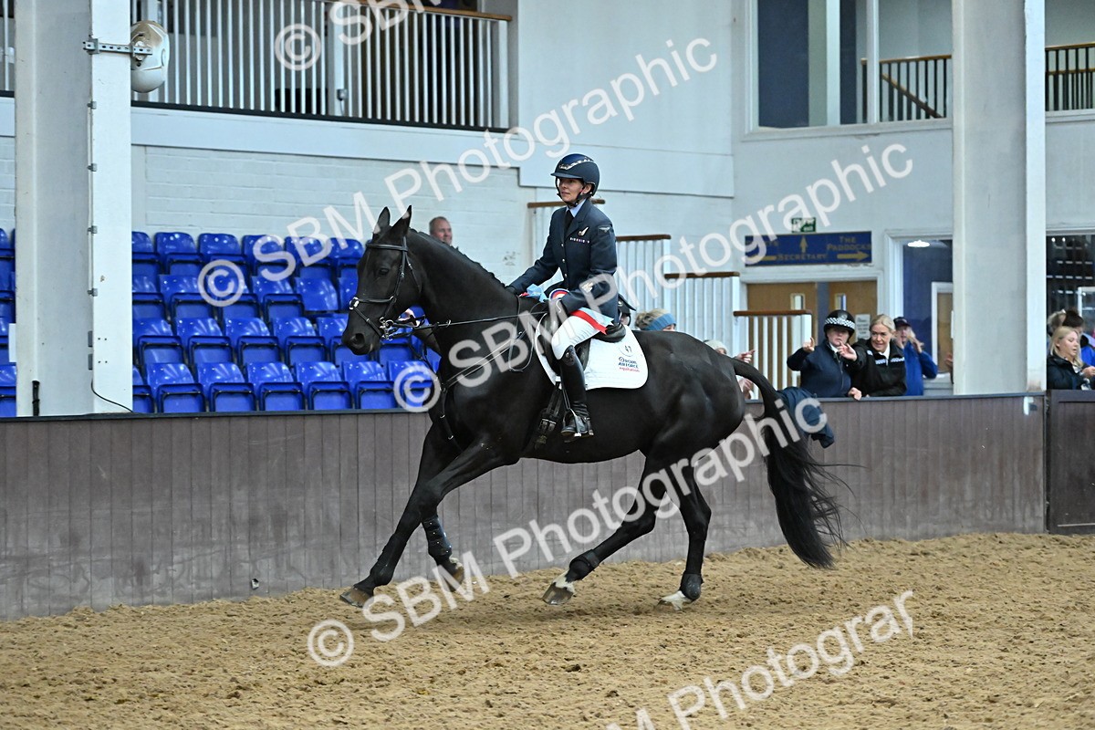 SBM_004200 - Class 60 - 1m Combined Training Showjumping