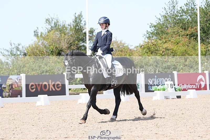 250817-134742-10505 - 171-Jessica.LaceyMoelwyn.Lowri.Ddu