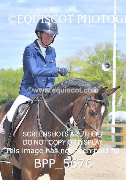 BPP_5676 - CLASS 24 SUN Senior BritiNovice/ 90cm Open