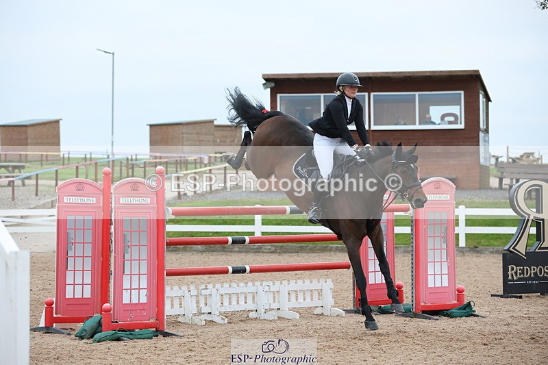 241101A-160355-03230 - FRI Cls 8 National 1.30m