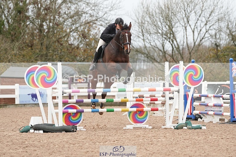 251109-102311-03359 - Cls 19 Snr 1.05m Open