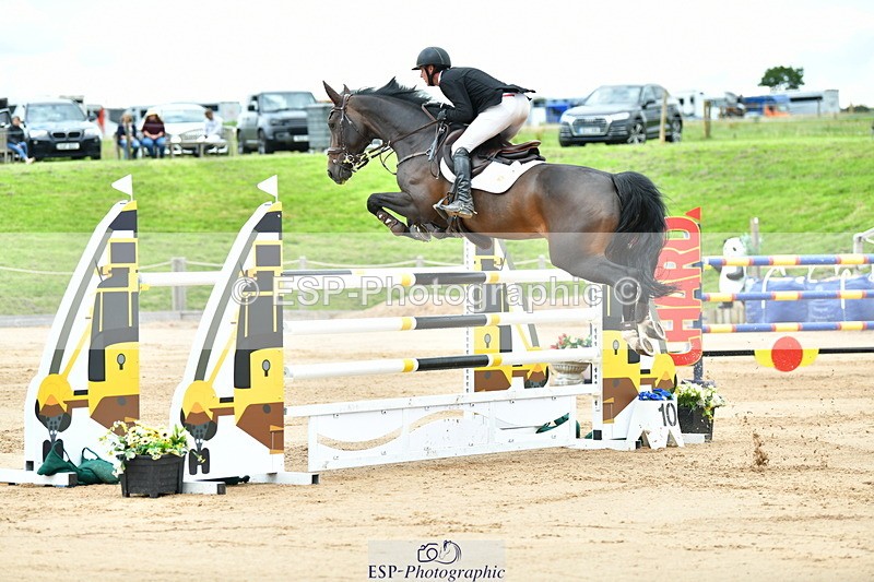 230720A-150051-03659 - Cls 9, 2 Star Big 1.40m Start to break