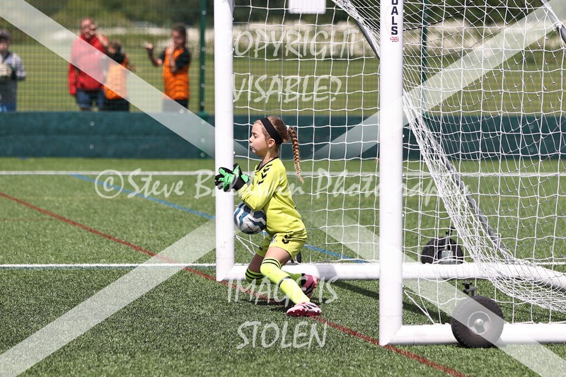 1DX31377 - Sat 13th U9 Girls