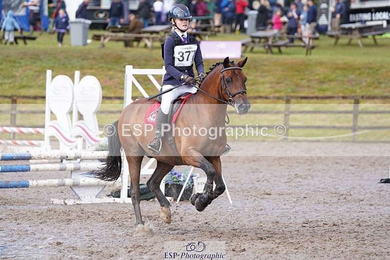 240824X-105222-23105 - 70cm Round 1 9.30 to 11.10