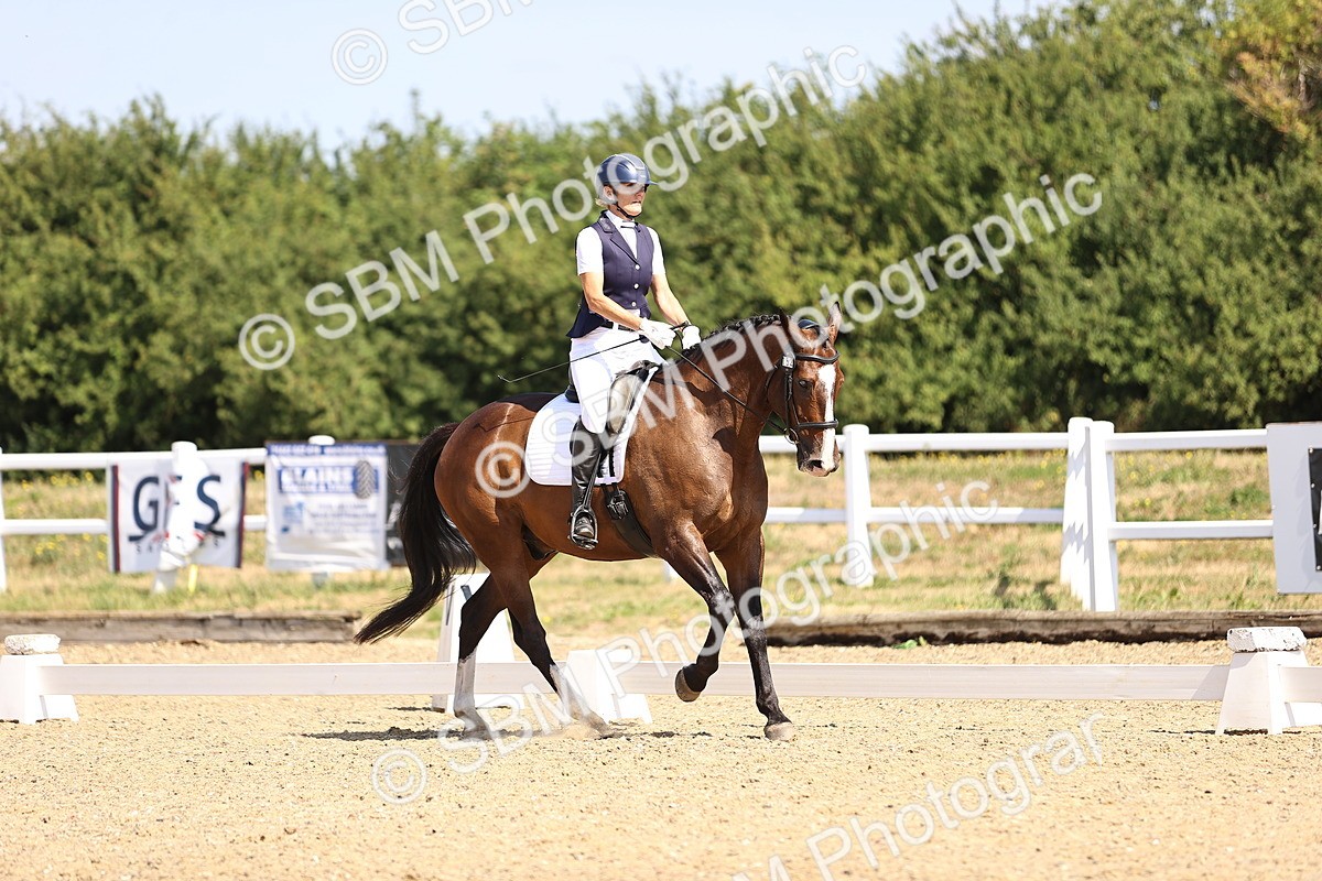 SBM_009376 - Novice 5 - 9.50-10.53