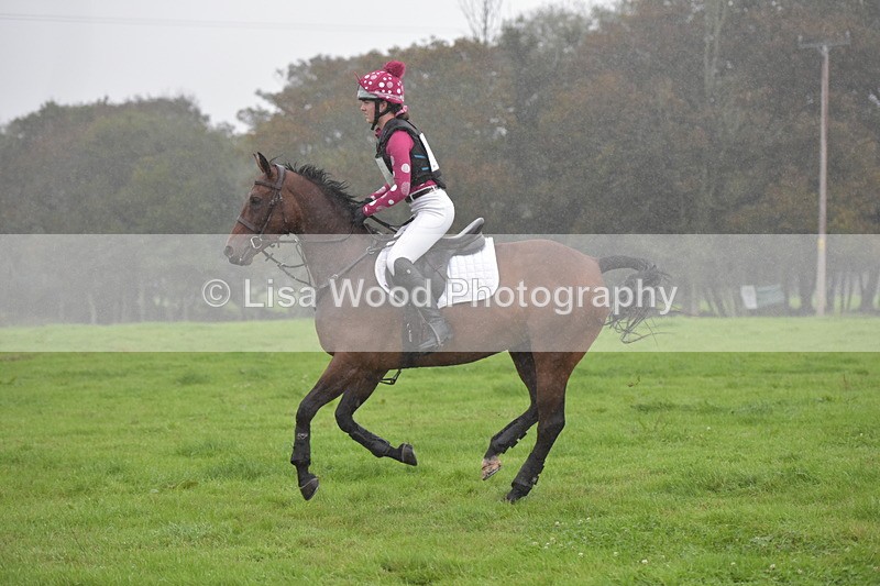 RAY_9232 - Class 1: 65cm: Ski Jump