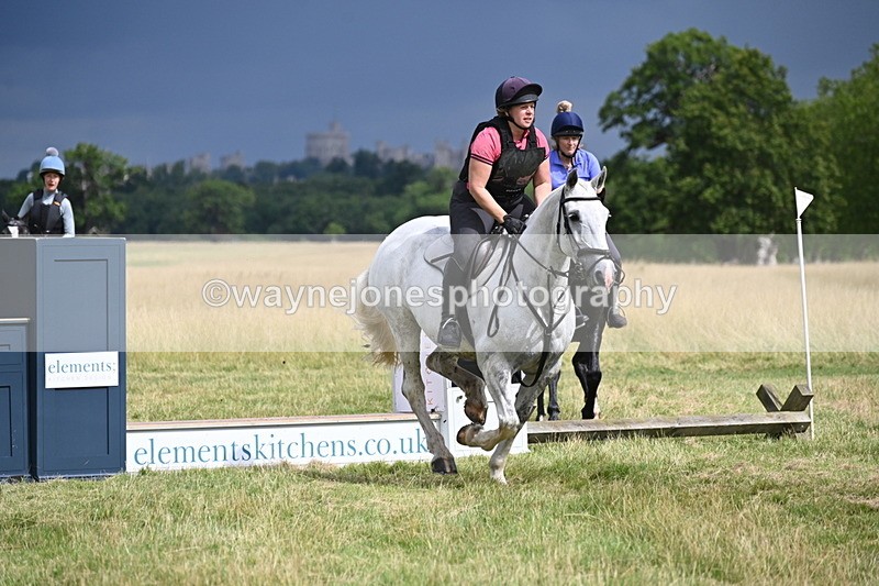 WJ6_2644 - Time at Jump 11:06 to 11:40