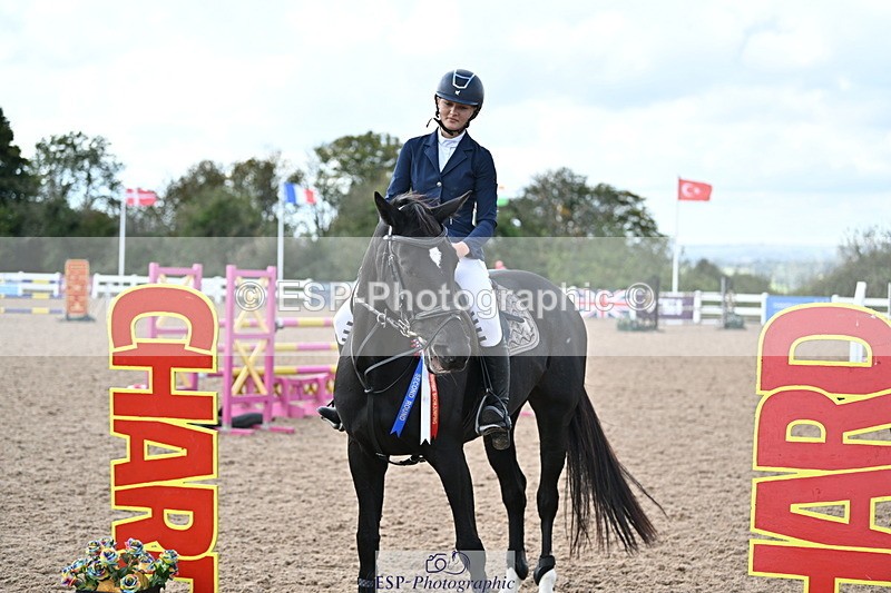 241005A-130405-03926 - SAT Cls 18 1.05m Amateur Jump Off and P