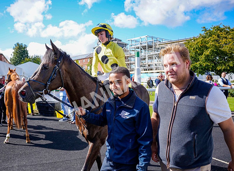 050926-Race 2-This Moment-8 - Race 2 2.05pm JW4X4 Northallerton Nursery Handicap