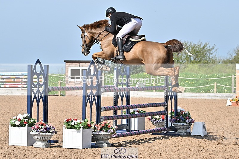 240509A-104157-00957 - Cls 8 Foxhunter