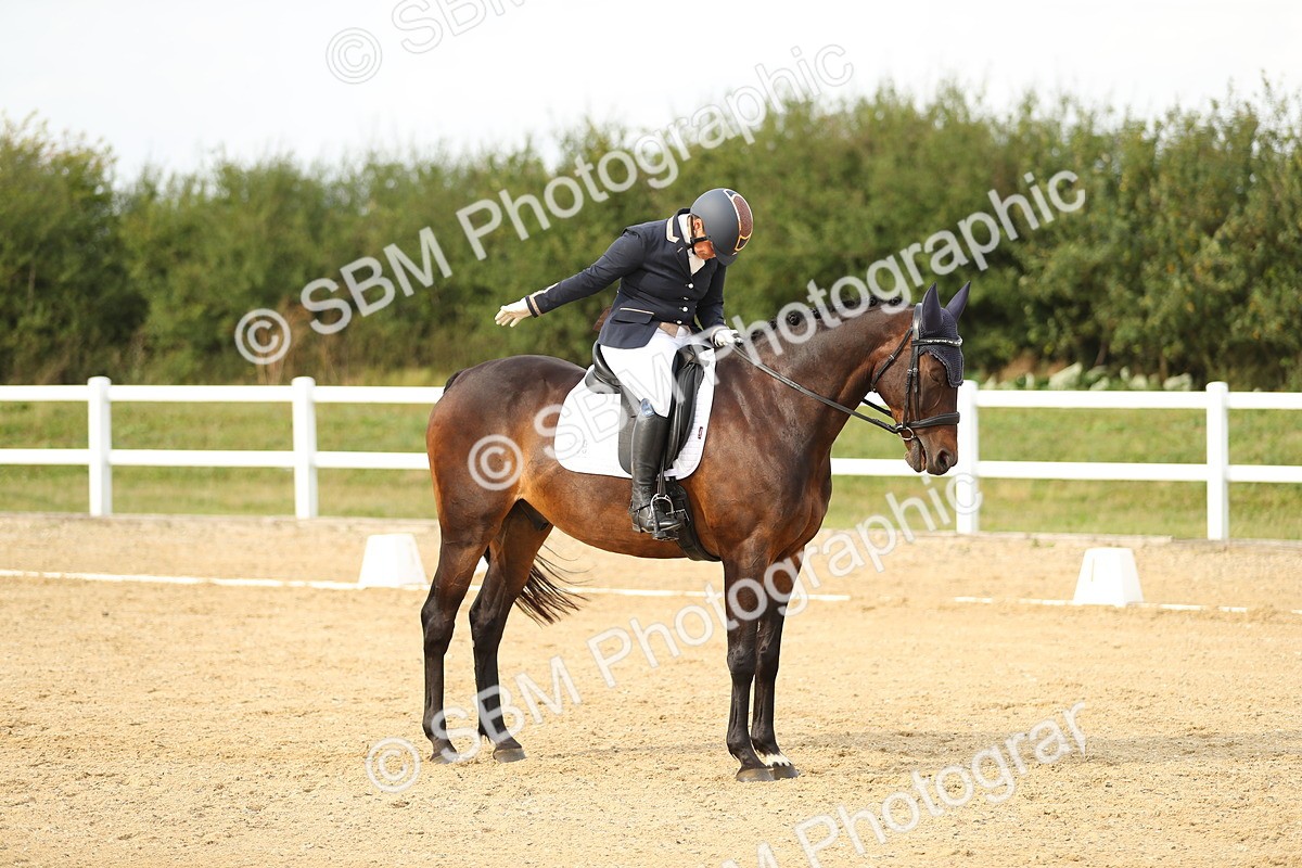 SBM_018487 - Class 14 - Novice 23 - 15.16-16.19