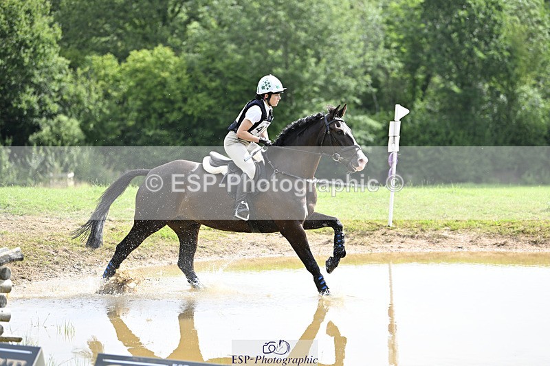 240804-103530-10578 - 403-Alana_Harries-THE_KNIGHT