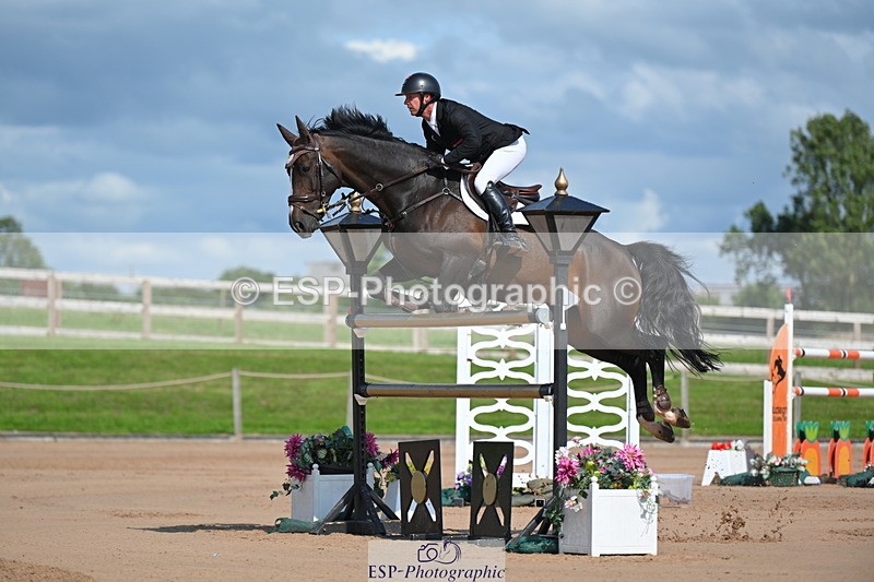 230721A-162608-07683 - Cls 10, 2 Star Big 1.45m Break to End