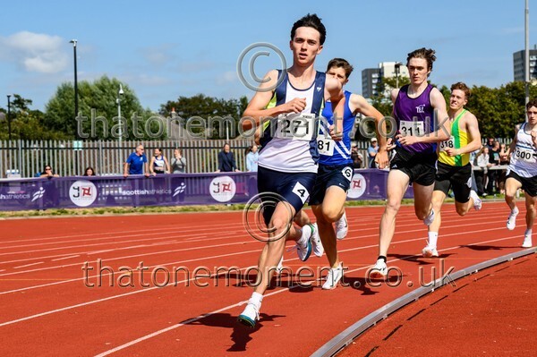 Age25SAT-915948 - Track Male