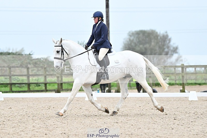 241103-152904-03137 - Novice 1 - 14.44 to 16.08