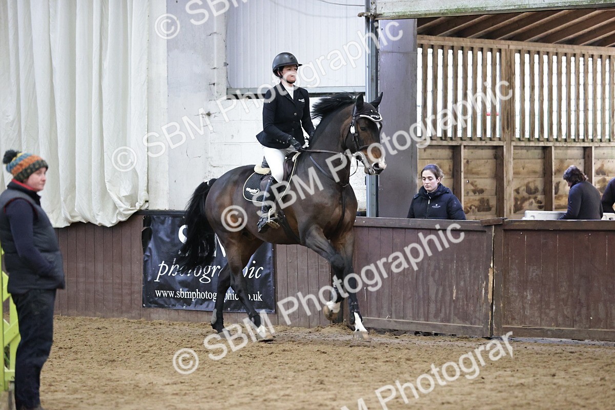 SBM_001518 - Class 4 - Senior Newcomers/ 1.10m Open
