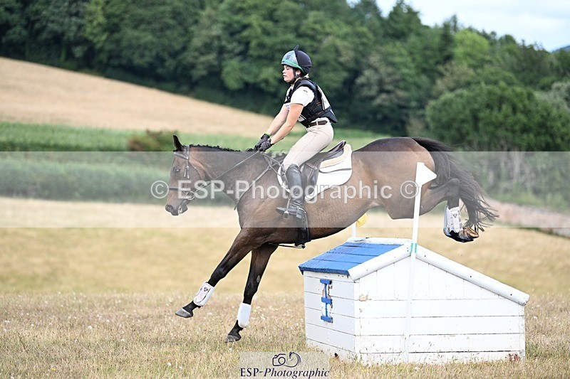 250803A-151914-16190 - O-668-Leia.Massey-SLIPALONGTREVASKIS