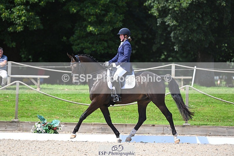 230811-121603-01222 - Cls 4 Adv Medium Silver