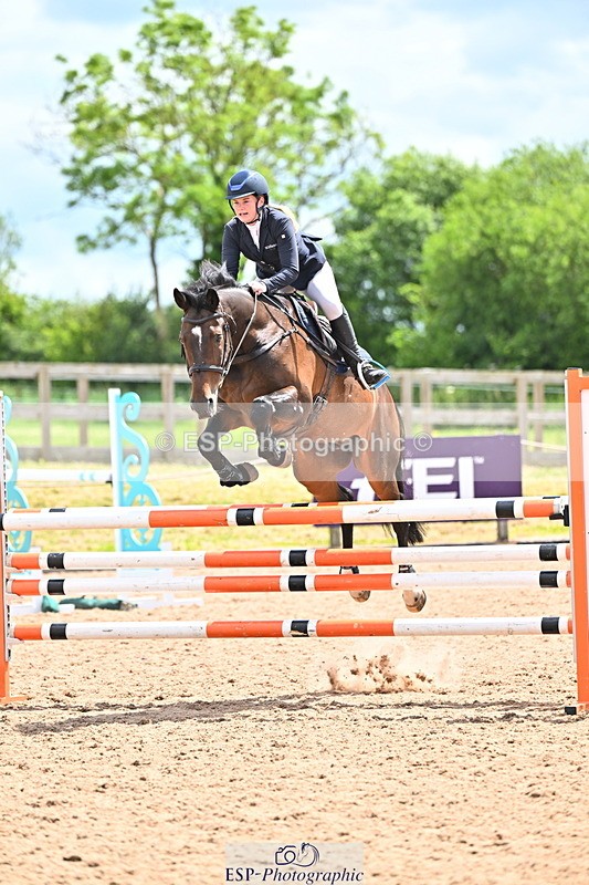 240608A-124547-02376 - Cls 4 Snr Newcomers and 1.10m Open